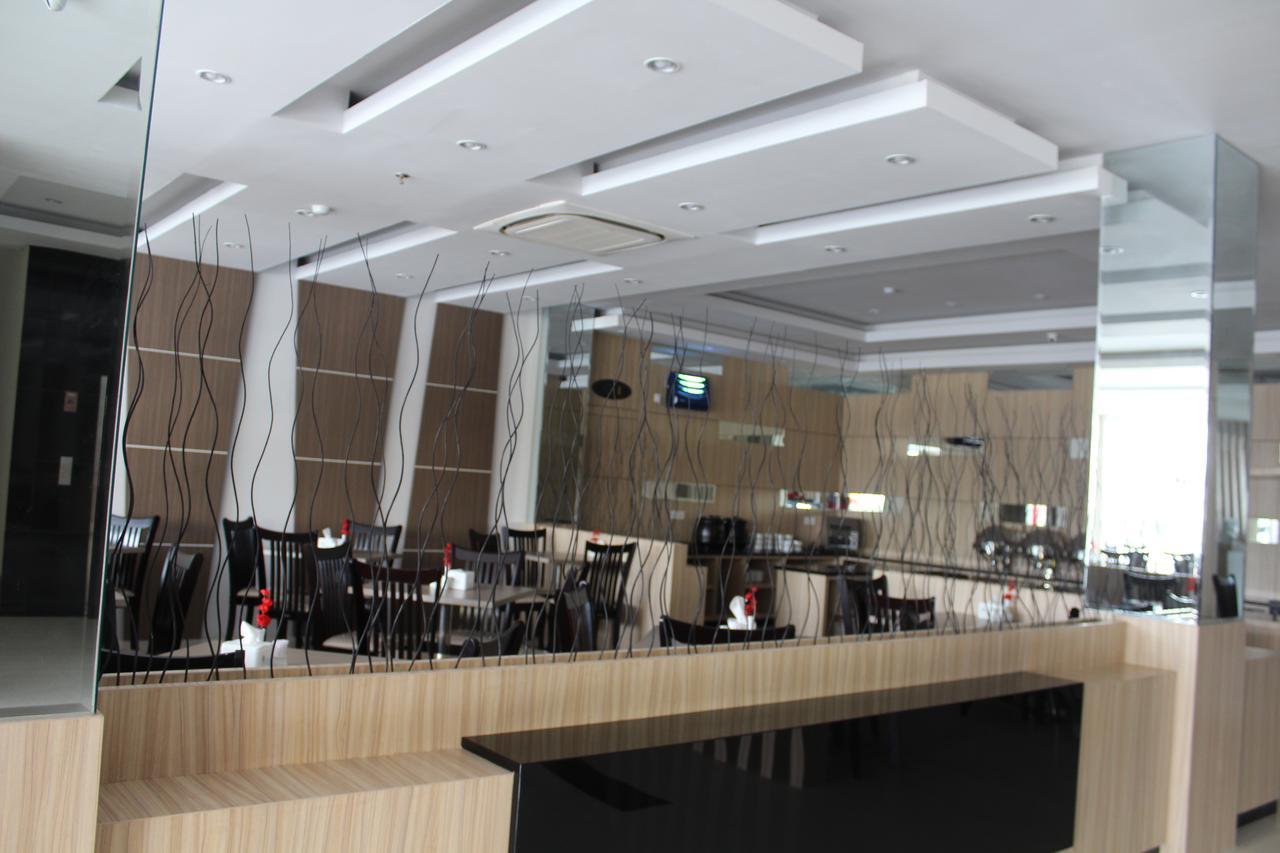 Amadeo Hotel Duri Экстерьер фото